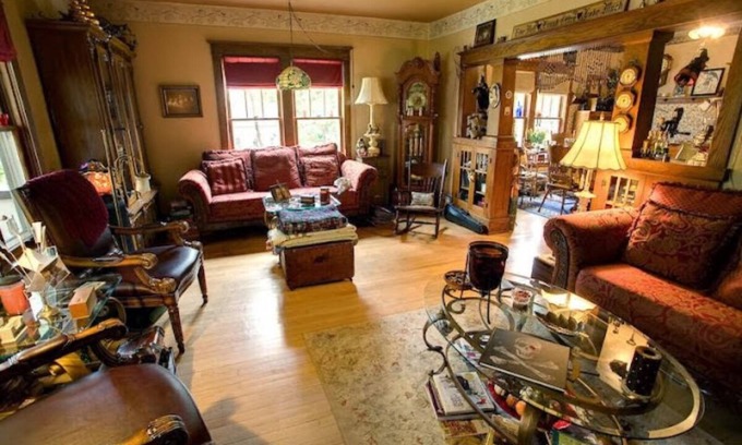Birchwood Apartment | Relax in our French Quarters Room at The Cobblestone Bed & Breakfast