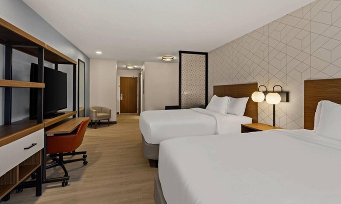 Newnan Hotel | Relax in Peaceful Suite w/Full Kitchen for Extended Stays | 3 Units