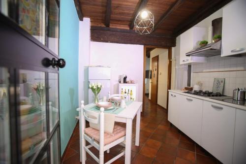 Formello Apartment | relax nel borgo L'ARCHETTO