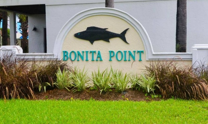 Bel Air Condo | Relax on the quiet side of PCB. Beautiful views, 4 minute walk to the Gulf.