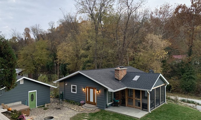 Easley House | Relax, Unwind and Unplug at The River Cottage