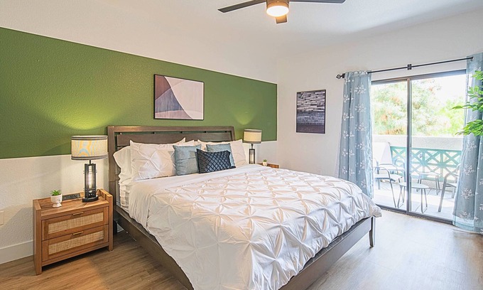 Kierland Condo | Relax & Unwind |Pool Hot Tub Golf King Suite