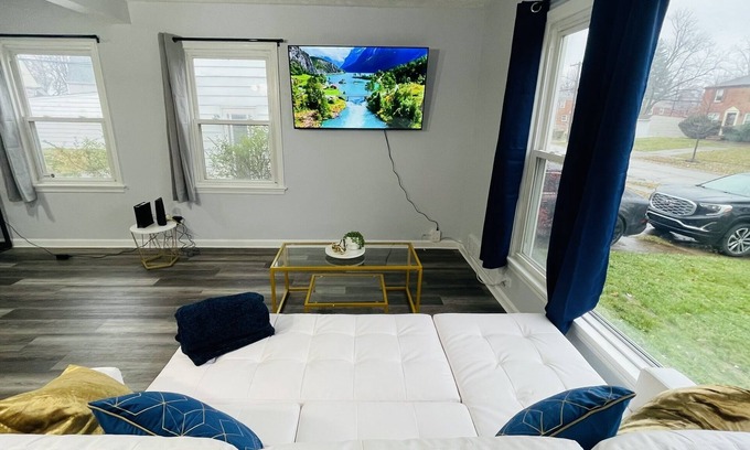 Maple Heights House | Relax with the whole family at this peaceful place to stay