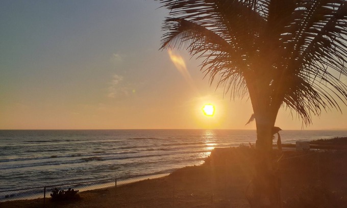 Emerald Coast House | Relax with the whole family at this peaceful place to stay.n