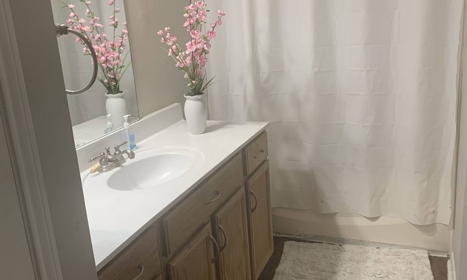 Woodlake - Briar Meadow Apartment | Relax with the whole family at this peaceful place to stay