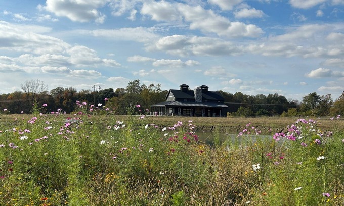 Granville Other | Relaxing 2-bedroom barndominium and farm with fishing pond in fabulous Granville