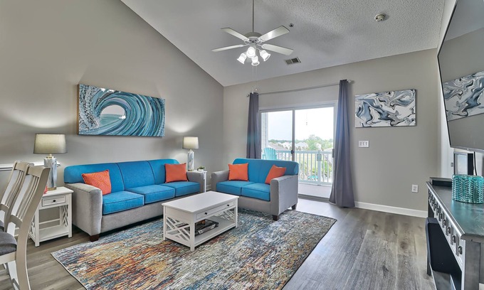 Carolina Forest Apartment | Relaxing 2BR Unit with Pool View