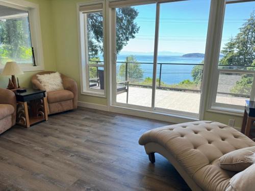 Selma Park House | Relaxing 3bdr 2bth Home with Gorgeous View