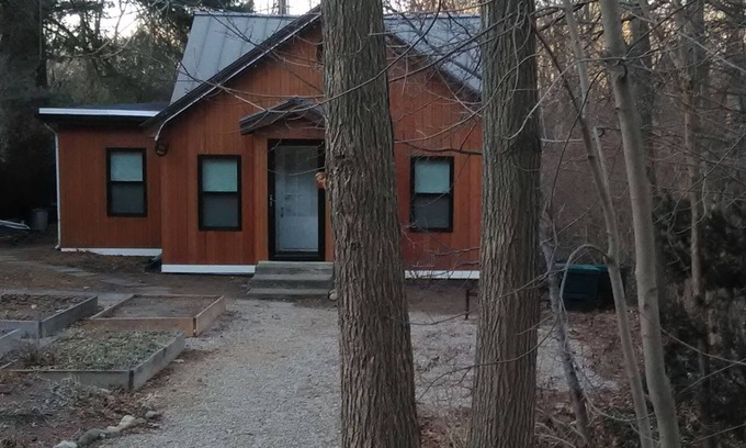 Newton House | Relaxing Cottage on the Woods!