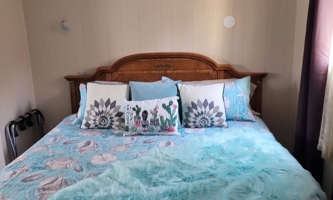 Longmont House | Relaxing home with fenced yard