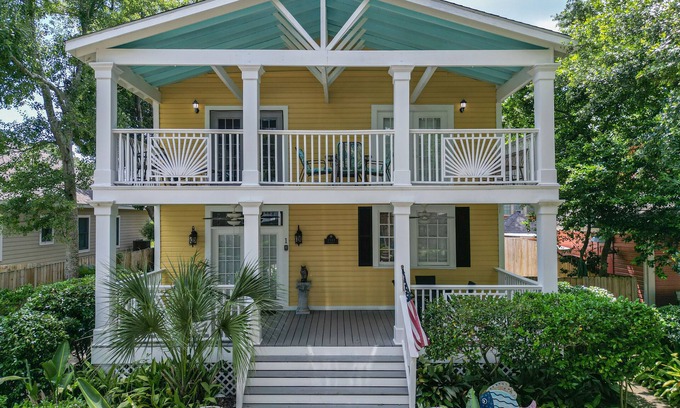 Gulfport Apartment | Relaxing Retreat