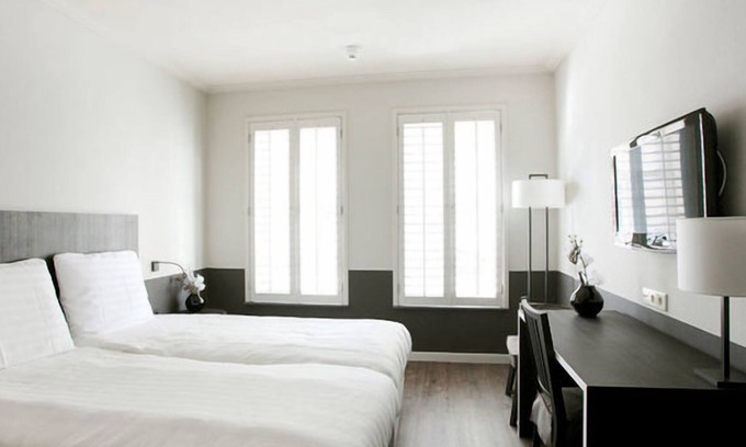 Municipality of Huizen Hotel | Relaxing Stay Near Naarderbos Trails & De Kemphaan Park
