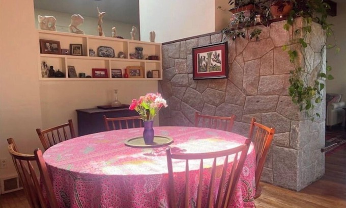 Sherman House | Relaxing summer getaway with sunset views near lake