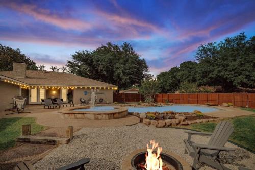 DeSoto House | Relaxing Texas Retreat 4BR w Pool & Dream Kitchen