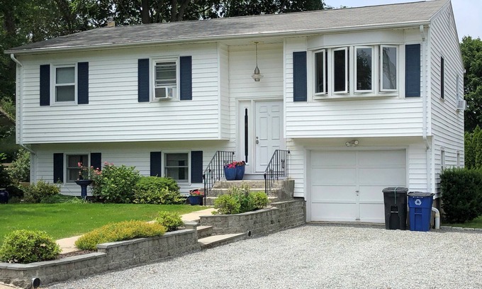 Jamestown Shores House | Relaxing Water View Home - Walk to Beach