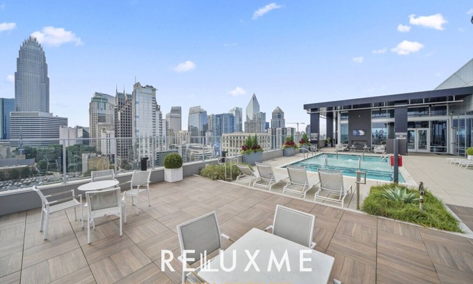 Fourth Ward Condo | Reluxme | Uptown High-Rise w/Stunning Views