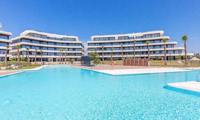 Torremolinos Apartment | Rembrandt | Beachfront apartment in Torremolinos