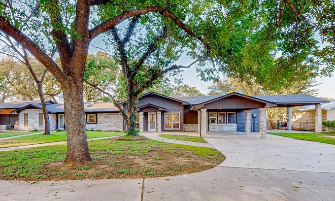 China Spring House | Remodeled riverfront country home with firepit, grill, river views, patio, W/D