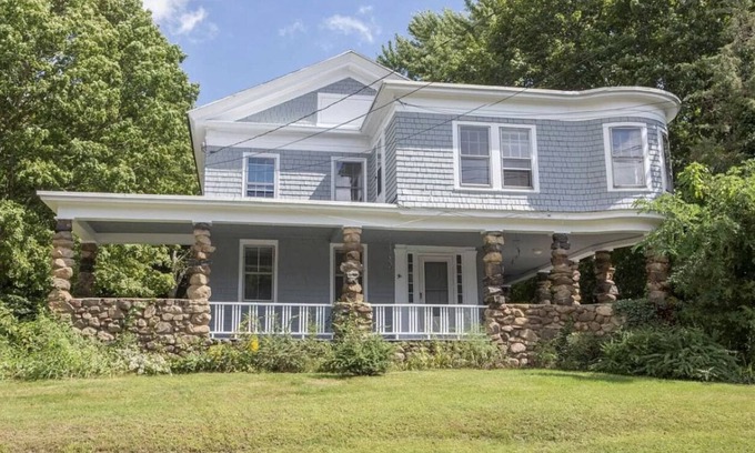Branford Apartment | Remodeled spacious 2 BR near downtown with yard and wrap around porch