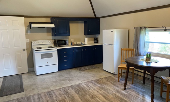 Farmington Apartment | Remodeled studio apartment half a block away from historical downtown Farmington