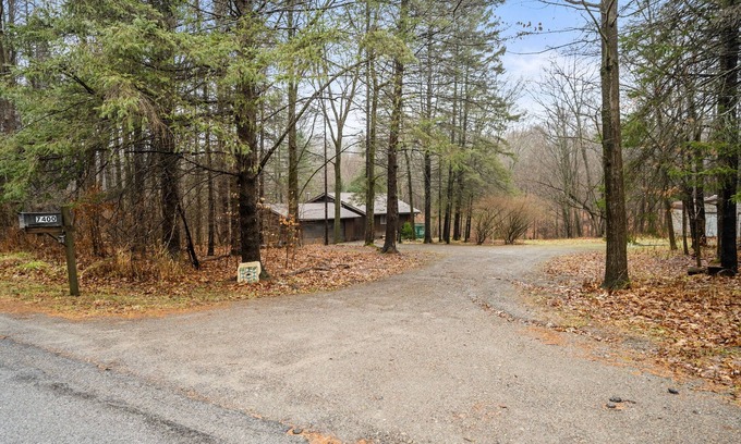 Scottsburg Cabin | Remote cabin in the woods