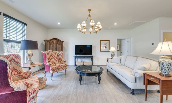 Bermuda House | Remote Work-Friendly Meadowville Landing Getaway