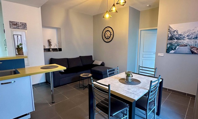 Argeles Gazost Apartment | Renovated apartment in spa area