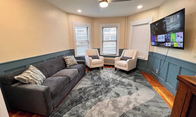 Brighton Condo | Renovated Brighton Boston Condo w/Parking close to BU/BC/Harvard