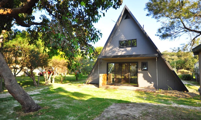 Cape Woolamai House | Renovated classic A-Frame in the quiet end of Cape Woolamai