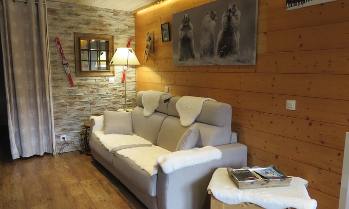 Brides-les-Bains Apartment | Renovated cocooning studio 2* Ski 3 Vallées winter 2023