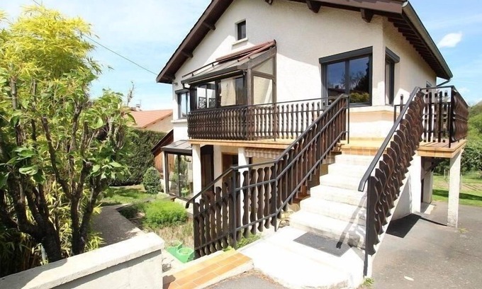 Retournac Cottage | Renovated cottage with terrace near Retournac