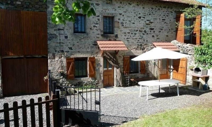 Chamalieres-sur-Loire Cottage | Renovated farmhouse with garden, garage, and free wifi in Chamalières-sur-Loire