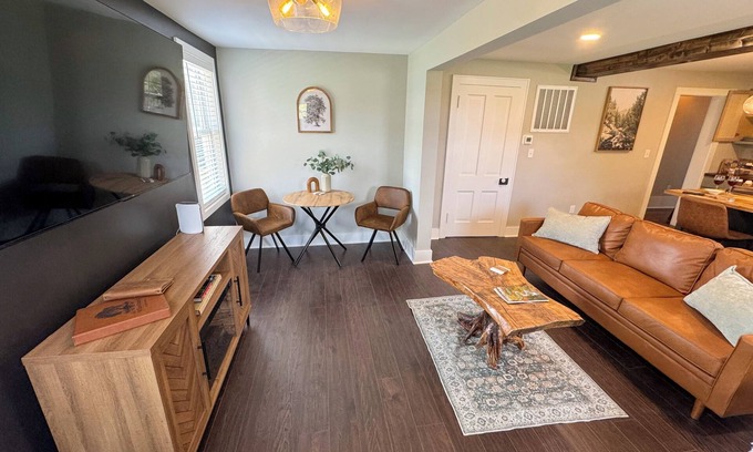 Romney Apartment | Renovated Historic 1870 Home 2 BR Suite on 1st Floor Full Amenities Firepit Deck