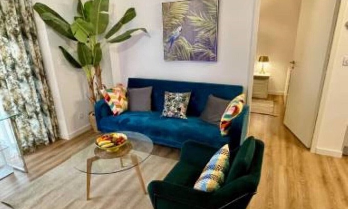 Prado - Republique Apartment | Renovated, modern apartment in city palace 10 minutes walk from Croisette