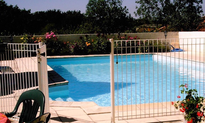 Assier House | Renovated old house 140m2 with park and private swimming pool