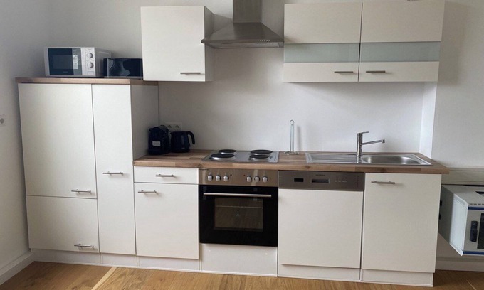 Mendig House | Renoviertes Monteurhaus in Mendig für 21 Personen!