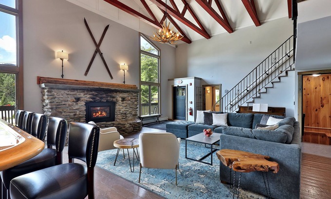 Killington Cabin | Rent An Entire Inn! The Highline Lodge! Sleeps 30!