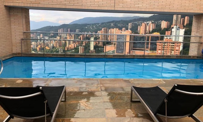 El Poblado Apartment | Rent near Clinica Rosario and CC Tesoro 1808