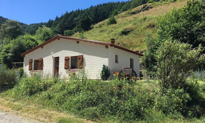 Soultz-Haut-Rhin Ski Chalet | RENTAL FOR 4 PEOPLE ALL COMFORT 75 M2 3 stars