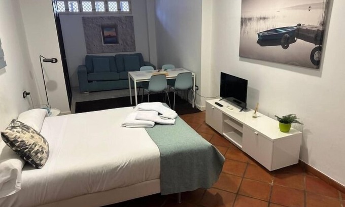 Distrito Sur Apartment | Rental unit in Córdoba · ★4.25 · Studio · 2 beds · 1 bath