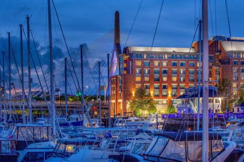 Thompson Square - Bunker Hill Hotel | Residence Inn by Marriott Boston Harbor on Tudor Wharf