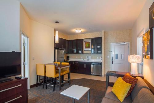 Denton Hotel | Residence Inn by Marriott Denton