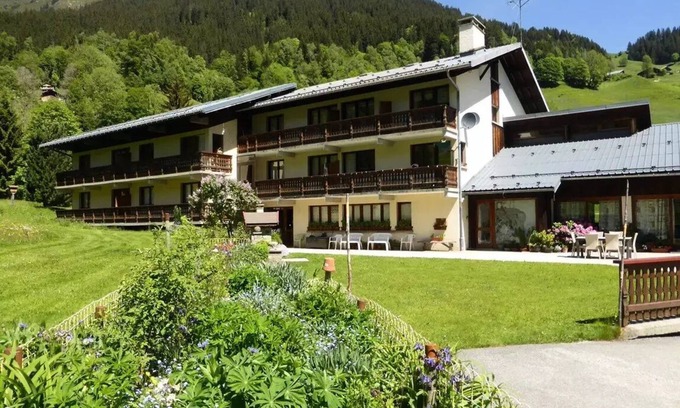 Beaufort Apartment | Residence Le Cristol - Apartment 4 people in a quiet, mountain view, from the slopes, classified 2 stars