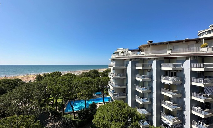 Lignano Sabbiadoro Apartment | Residence Marco Polo by Interhome