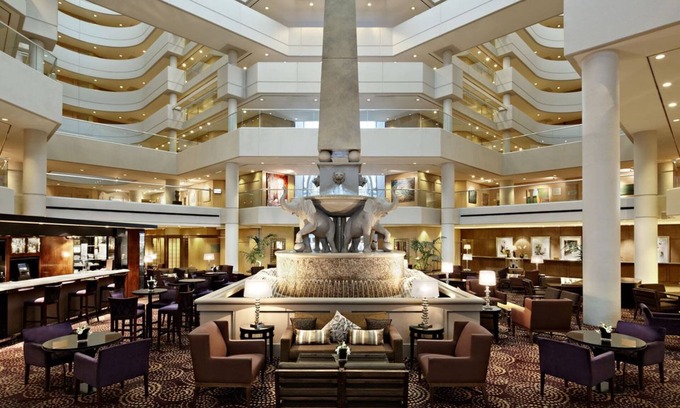 East Perth Hotel | Residence on Langley Park