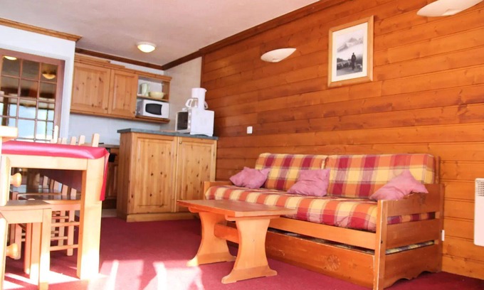 Val-Thorens Apartment | Residence Serac - VAL THORENS location: Studio cabin at the top of the station