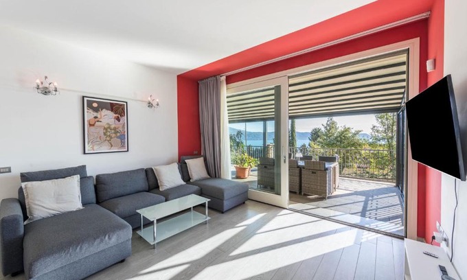 Pulciano Apartment | Residence Virgilio Red