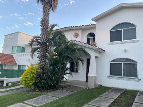 Lomas de Cocoyoc House | Residencia con alberca privada y jacuzzi en Lomas de Cocoyoc