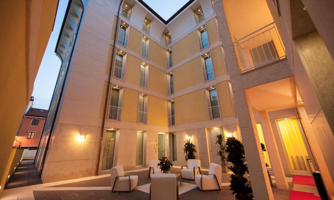 Bussolengo Apartment | Residenza Agnello D'Oro