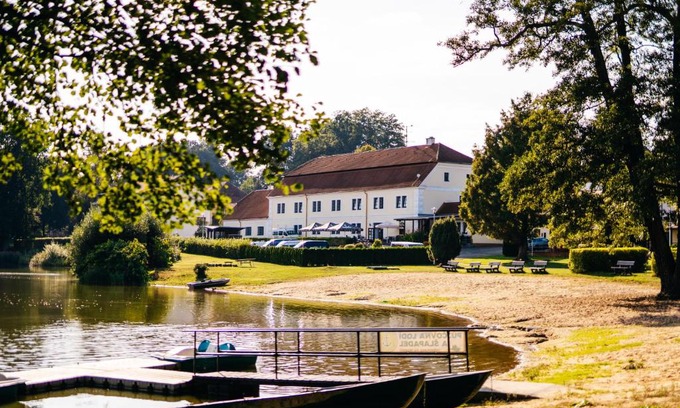 Chlum u Trebone Hotel | Resort Lesák